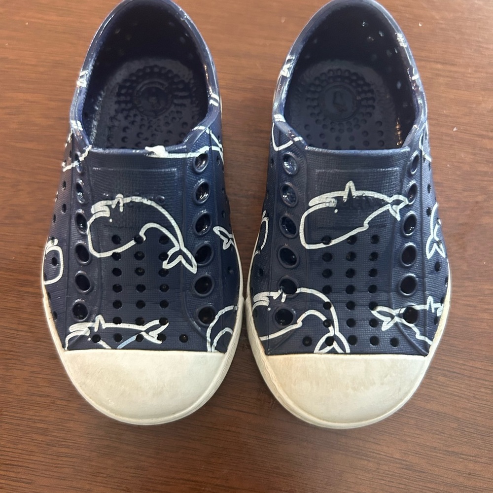 Kids Navy whale Natives (Nantucket store exclusive)